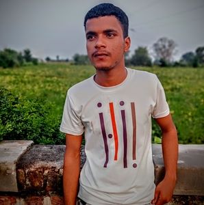 Meet your Posher, Vivek